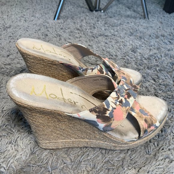 Womens Size 9 Floral Strappy Wedges by Modern Rush - Picture 6 of 8